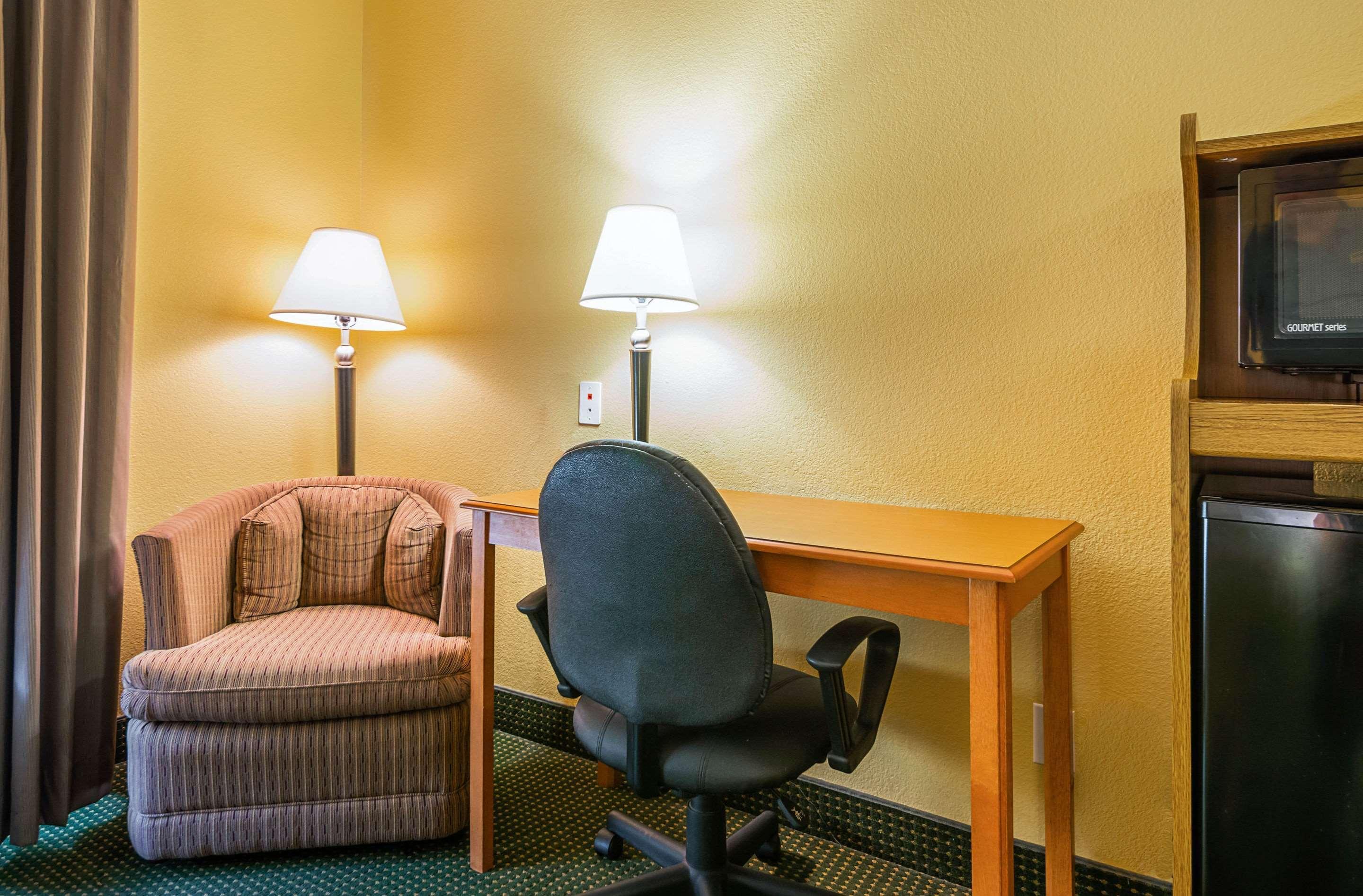 Quality Inn & Suites Franklin Eksteriør bilde