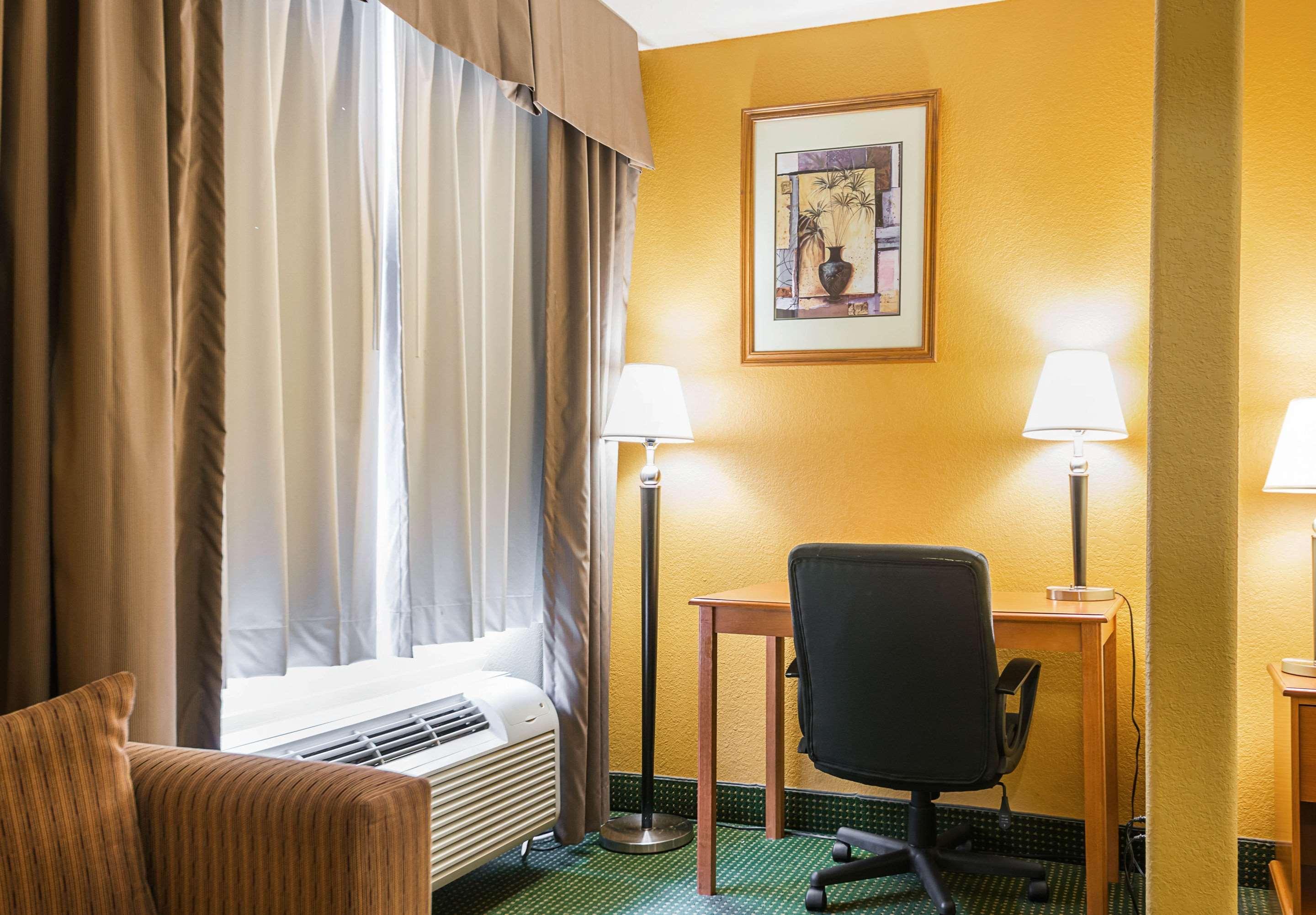 Quality Inn & Suites Franklin Eksteriør bilde