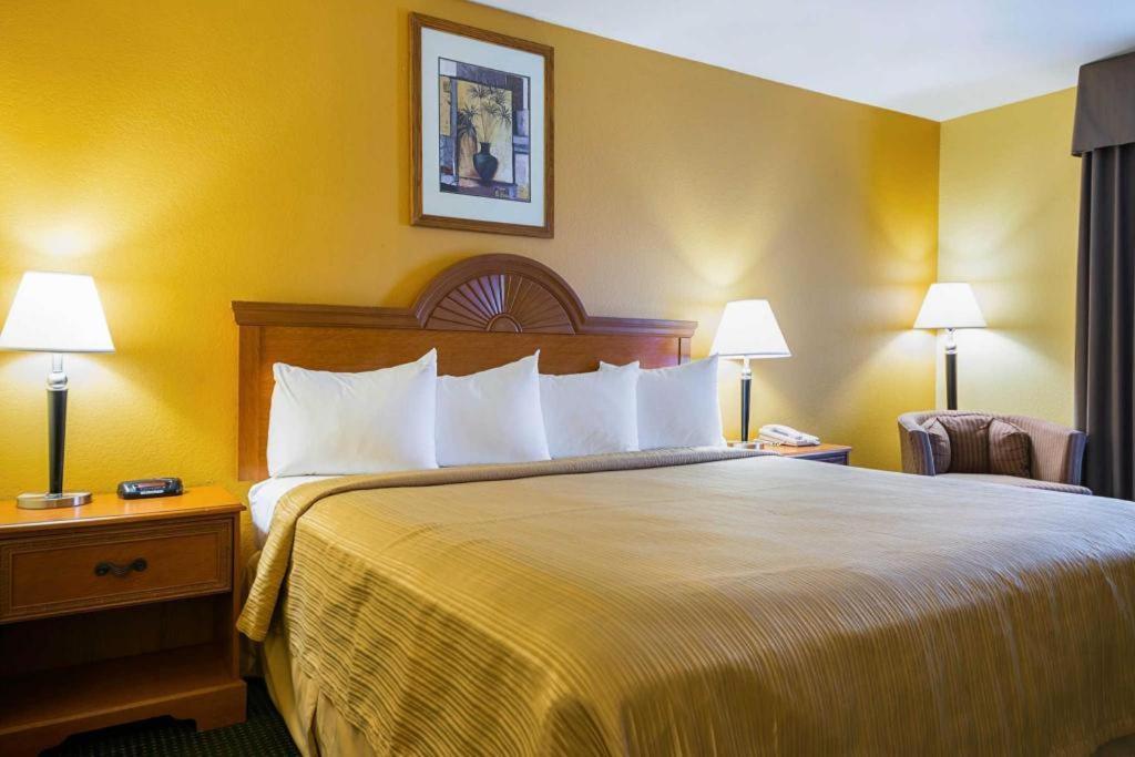 Quality Inn & Suites Franklin Eksteriør bilde